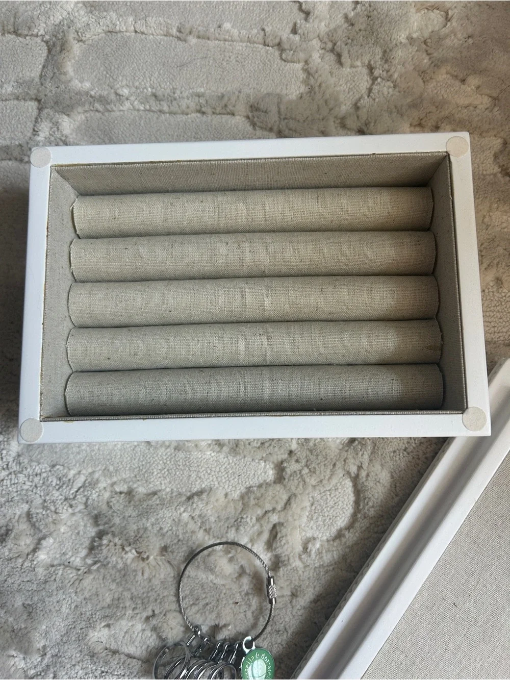 Stella & Dot White Jewelry Ring Box with ring sizers